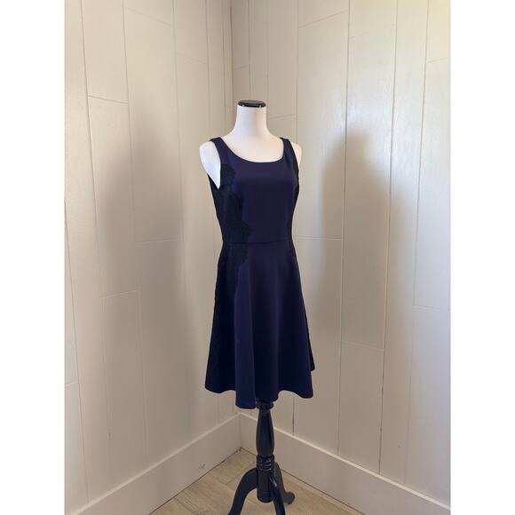 Jessica Simpson Navy Blue Dress W/Black Lace Appliqué, Size 2 - Picture 1 of 7